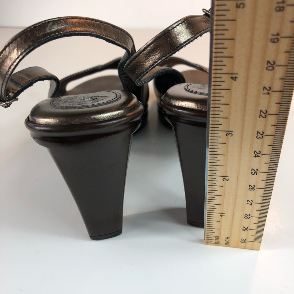 Athena Alexander Metallic Sandals Size 6 (#10) - Picture 6 of 8